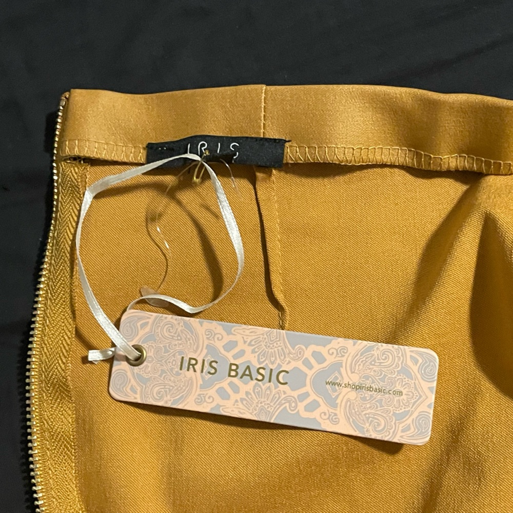 NWT Iris Basic Skirt, Mustard Yellow
